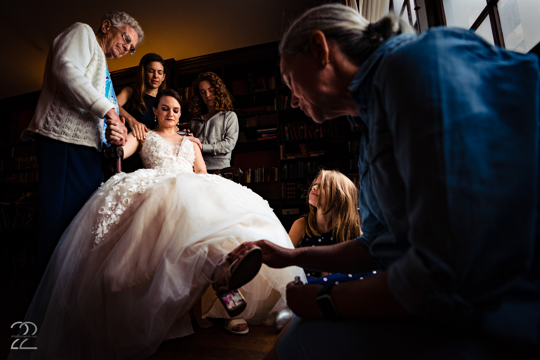  Megan Allen at Studio 22 wants to be there for all the big and small moments of your day. She knows how much every second of your big day means to you and so she wants to ensure you have those moments frozen in time forever. 